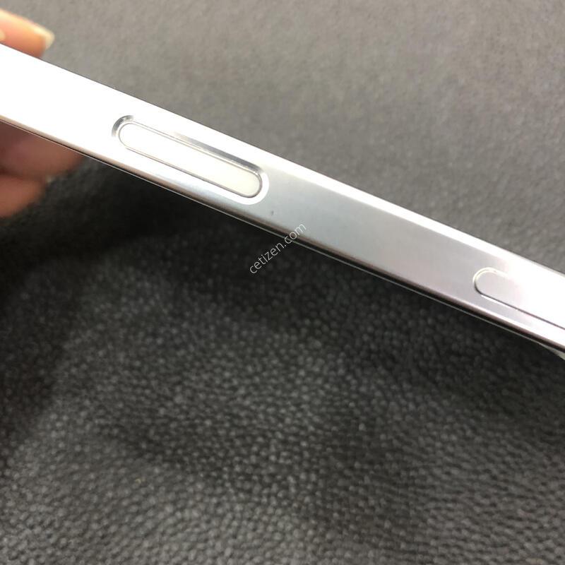 ������16���� ȭ��Ʈ 256G,�ܰ� ƯA��,����������,�����ϰ� �Ǹ��մϴ�
