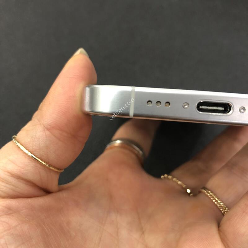 ������16���� ȭ��Ʈ 256G,�ܰ� ƯA��,����������,�����ϰ� �Ǹ��մϴ�