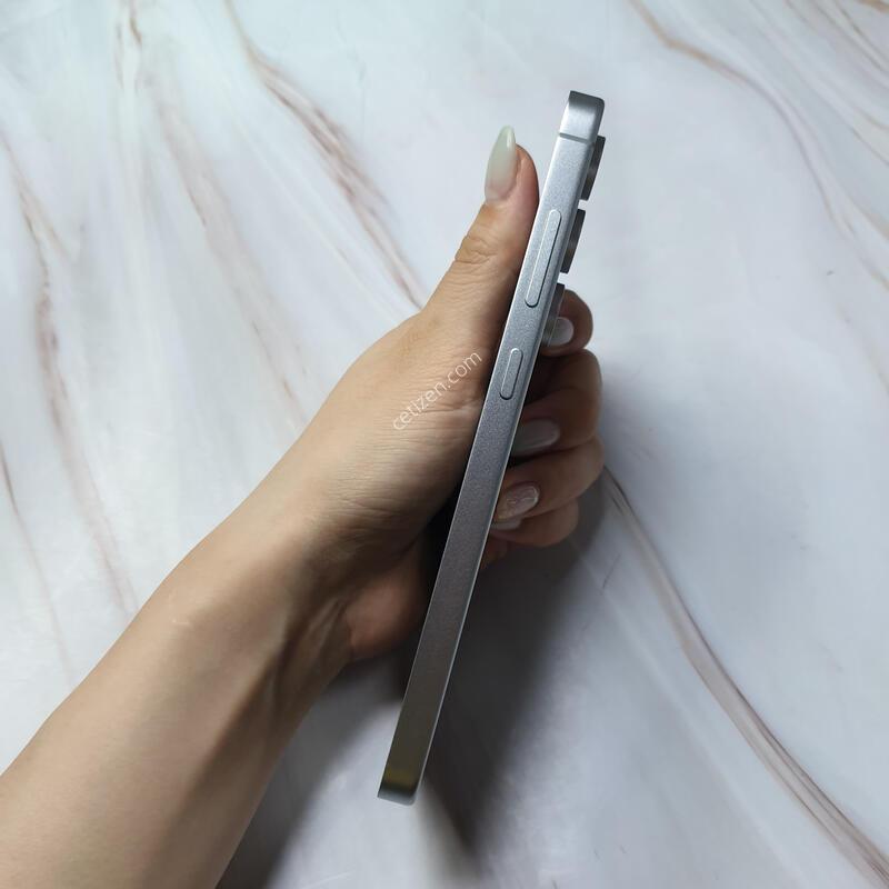 LG ������ S24FE �׷��� 256G ������ �Ǹ��մϴ�