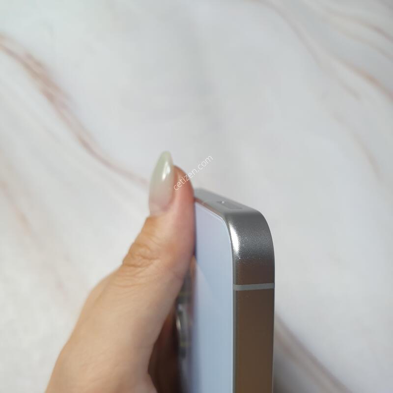 LG ������ S24FE ���� 256G ������ �Ǹ��մϴ�
