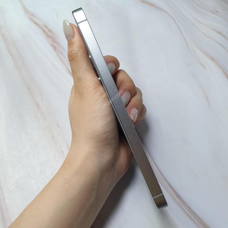 LG ������ S24FE ���� 256G ������ �Ǹ��մϴ�