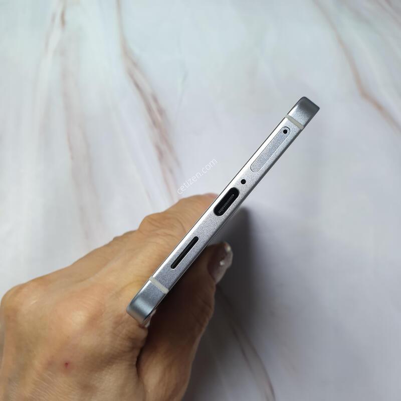 �ڱ��� ������ S25���� ���� 512G S�� �Ǹ��մϴ�
