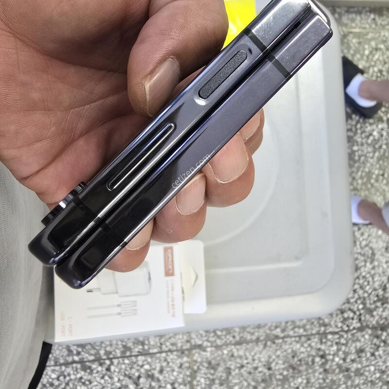 SK �ø�5(F731) ���� 512G ����� �˴ϴ�