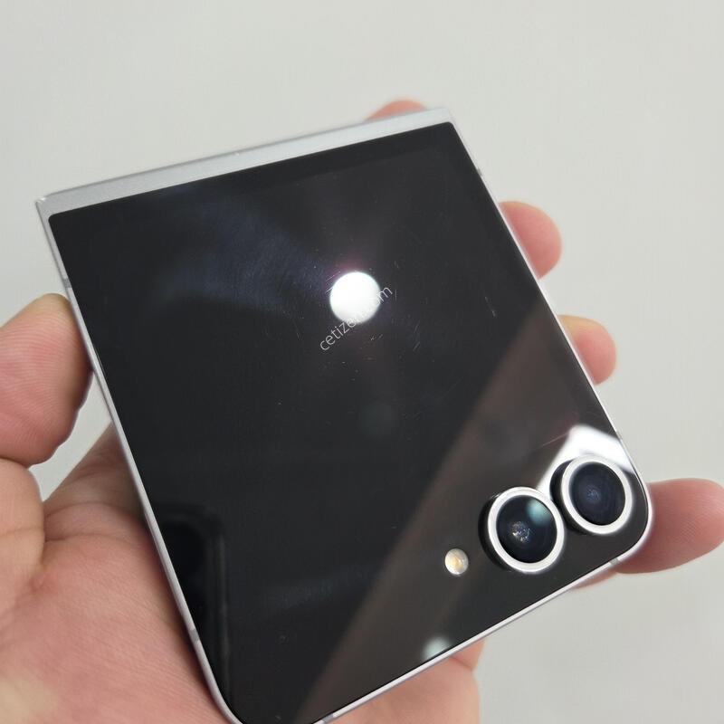 ������ Z�ø�6 256GB �׷���