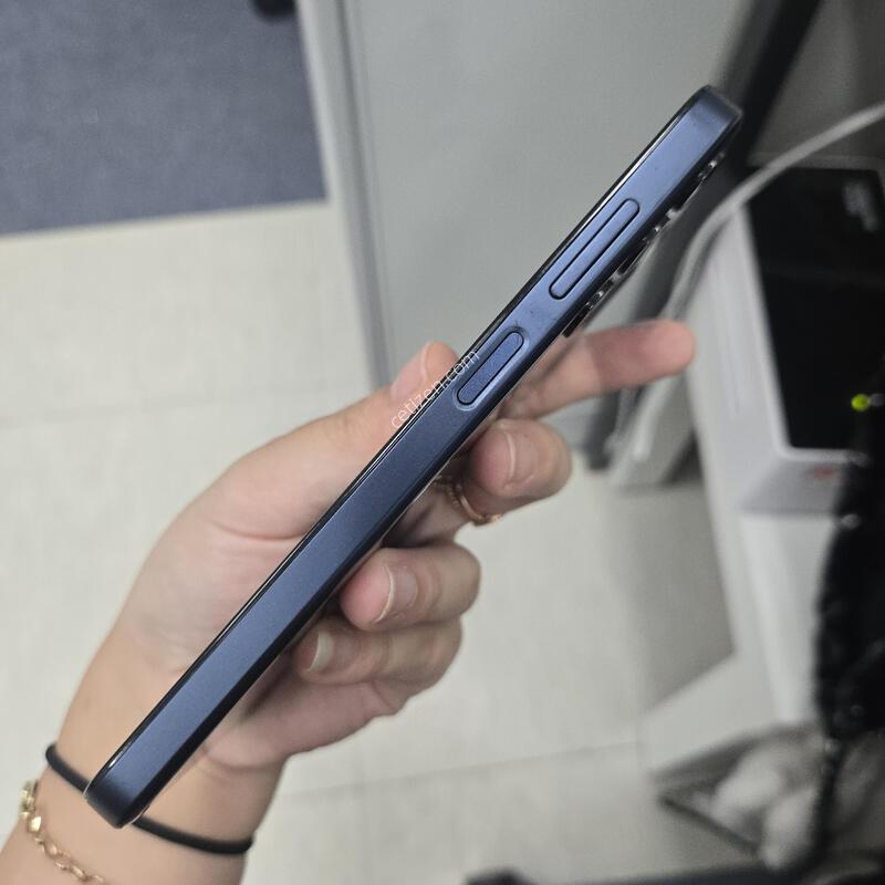 ������ ���̵�7 ��ũ���� 128GB ���ܻ� ��������