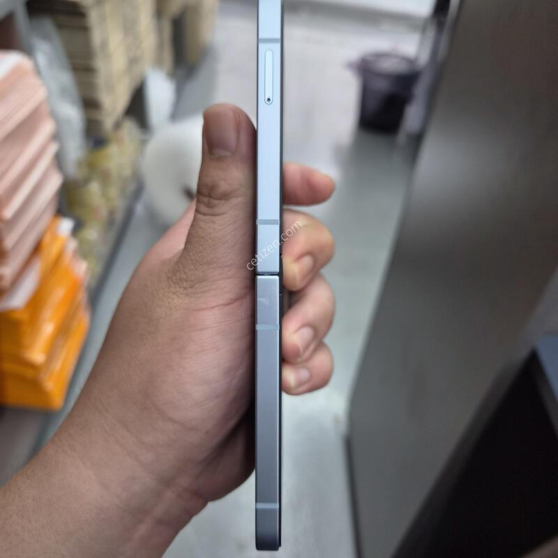 ������ Z�ø�6 ���̽����� 256G(����/�ʸ�/���̽�)