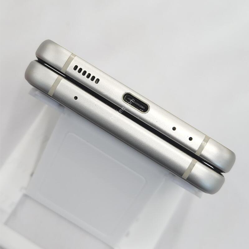 ������Z�ø�3 256G ���ܻ� ũ�� 63082