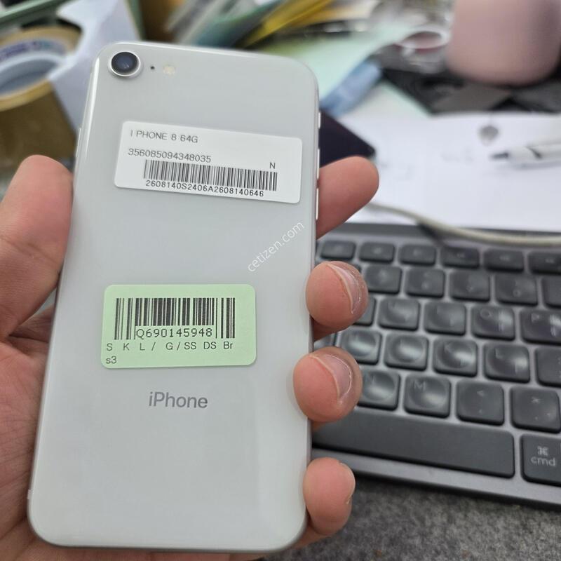 (761)������8