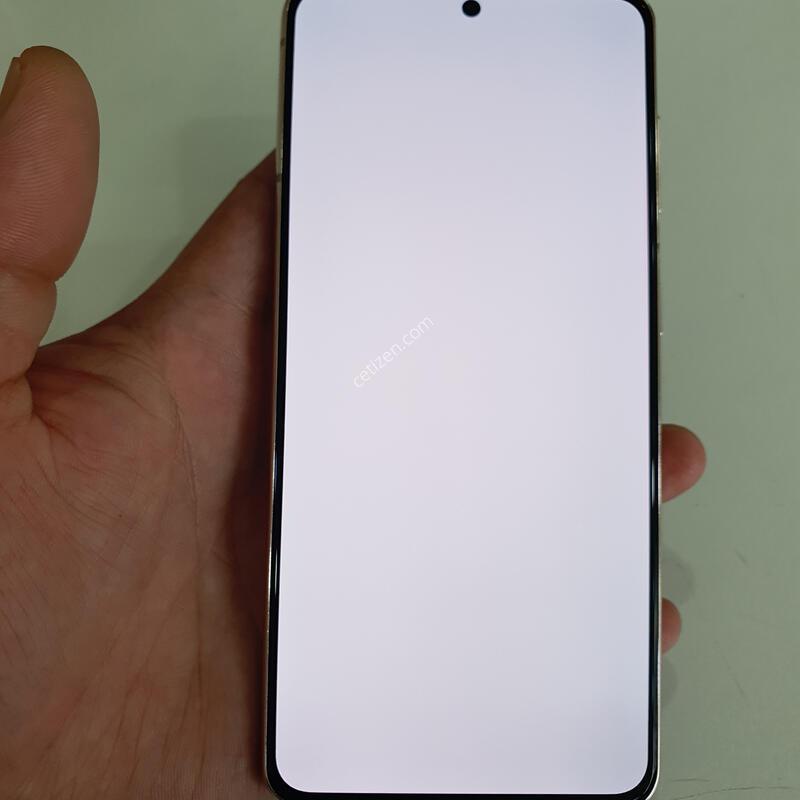 ������S21 256G ���ܻ� ������ �߰��� �����