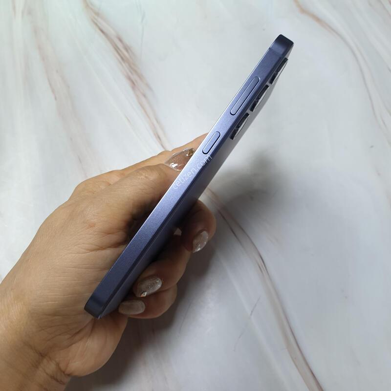 LG ������ S24 ���̿÷� 256G S�� �Ǹ��մϴ�