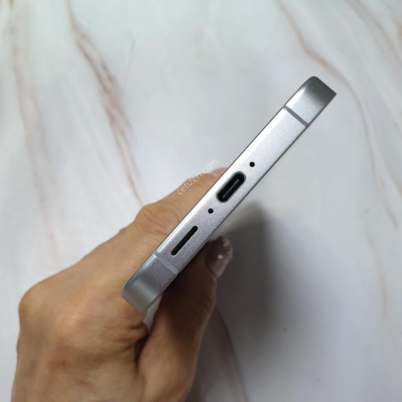 SK ������ S24FE ���� 256G A�� �Ǹ��մϴ�