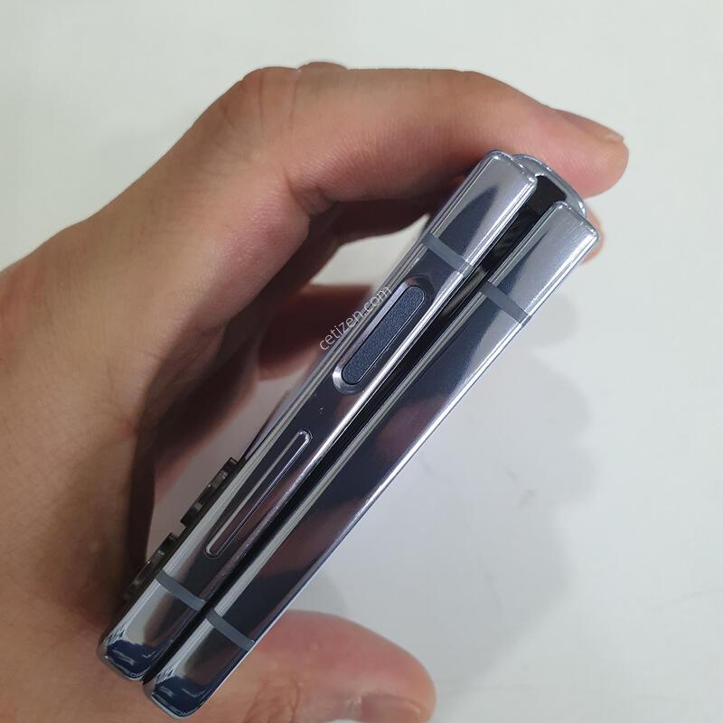 �������ø�4 256G ���ܻ� ���±� �߰��� �����