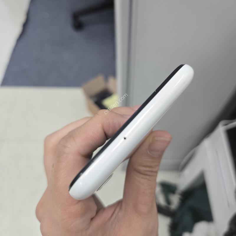 ������ A10E ȭ��Ʈ 32GB ���� S�� ������