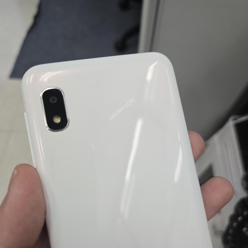������ A10E ȭ��Ʈ 32GB ���� S�� ������