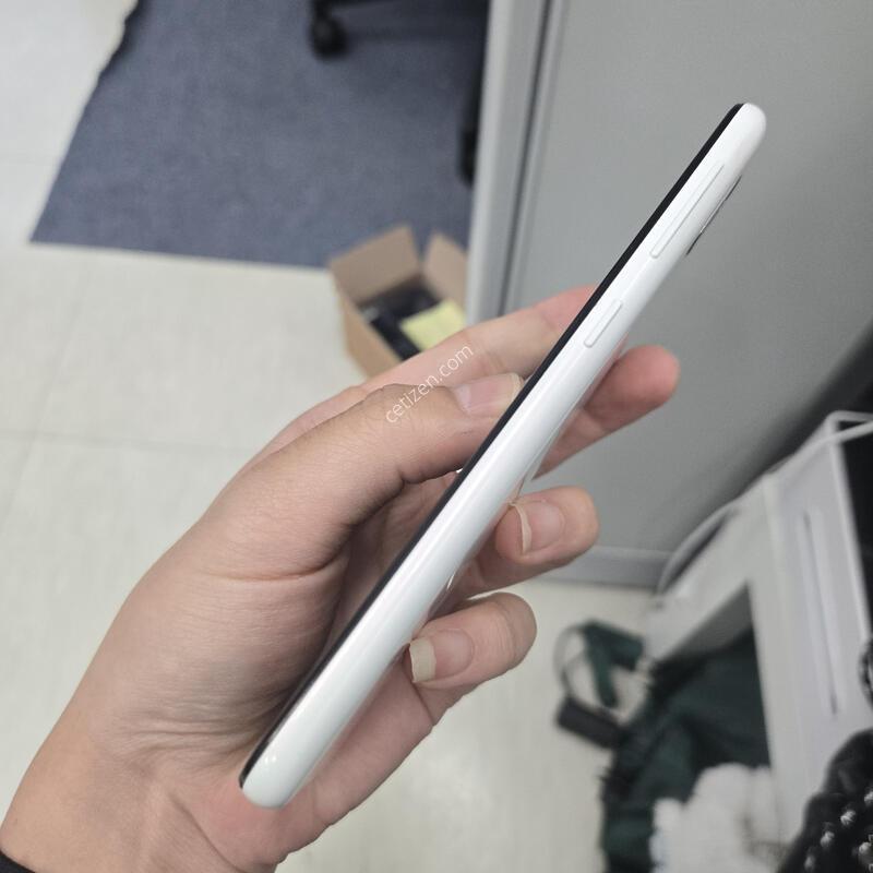 ������ A10E ȭ��Ʈ 32GB ���� S�� ������