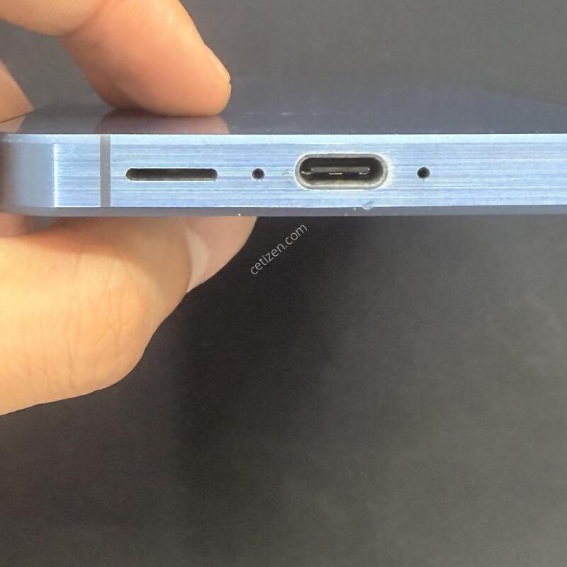 ����5 128GB ���̺��÷� [ A��� ] ���̽� �� �ʸ�����