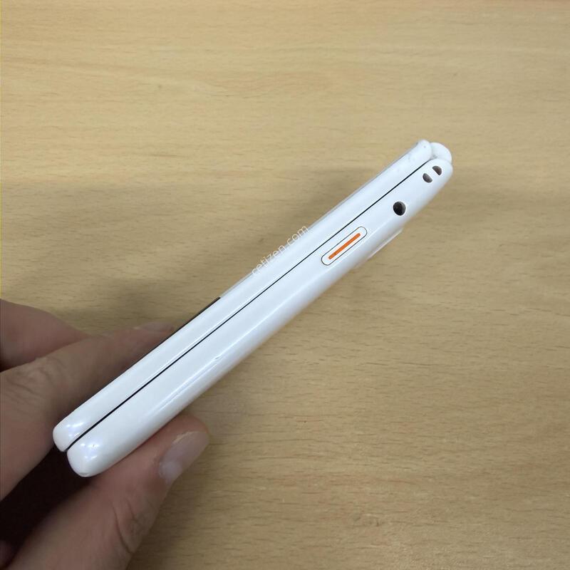 ��Ÿ������2 ȭ��Ʈ A�� 32GB