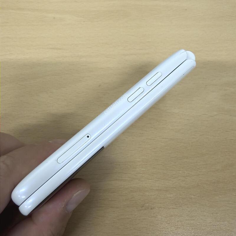 ��Ÿ������2 ȭ��Ʈ A�� 32GB