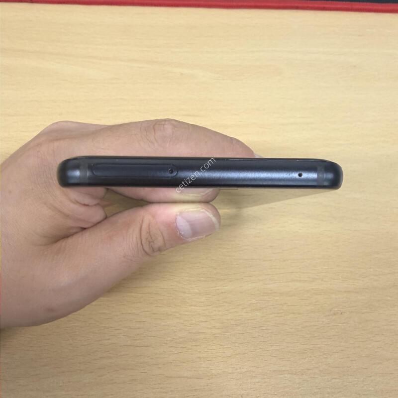 LG Q9 ���� 64GB