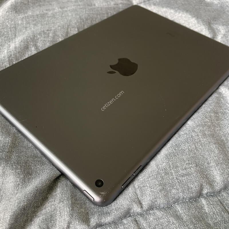 �����е� 8���� (2020) wifi 32gb �����̽� �׷���