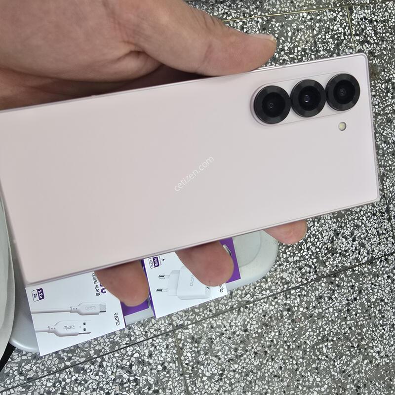 SK ����6(F956) 256G ��ũ���� �������� ����� �˴ϴ�