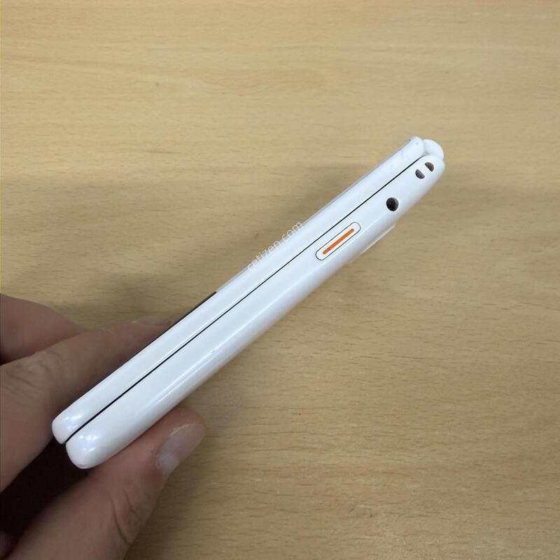 ��Ÿ������2 ȭ��Ʈ A�� 32GB