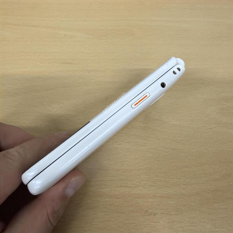 ��Ÿ������2 ȭ��Ʈ A�� 32GB