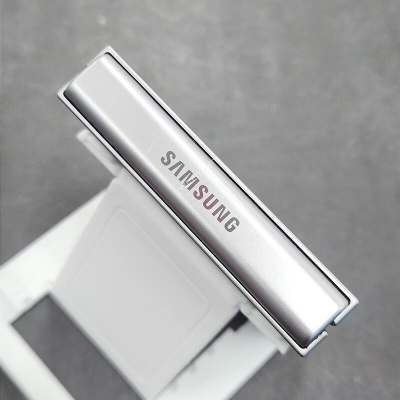 ������Z�ø�6 256G ���ܻ� �ǹ� 25686