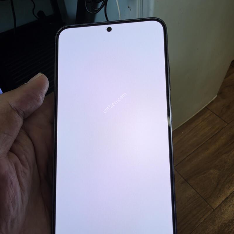 ������s24�÷��� 512gb�˴ϴ�.