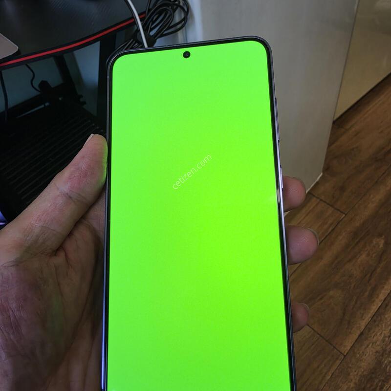 ������s24�÷��� 512gb�˴ϴ�.