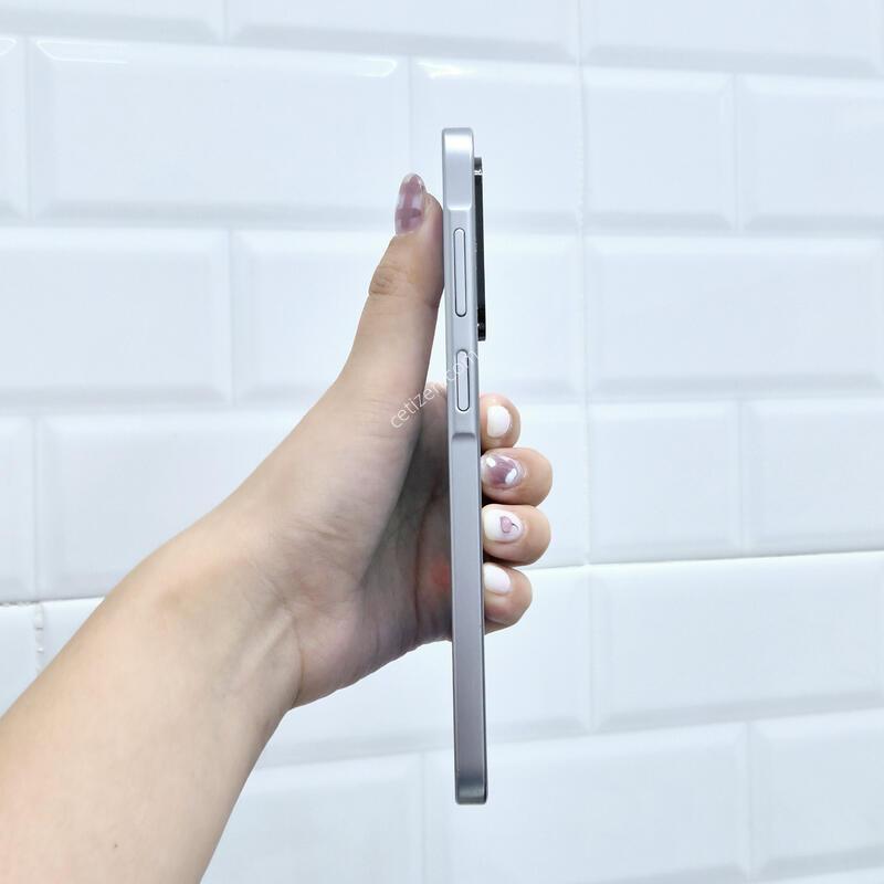 ������A17 �׷��� 128GB