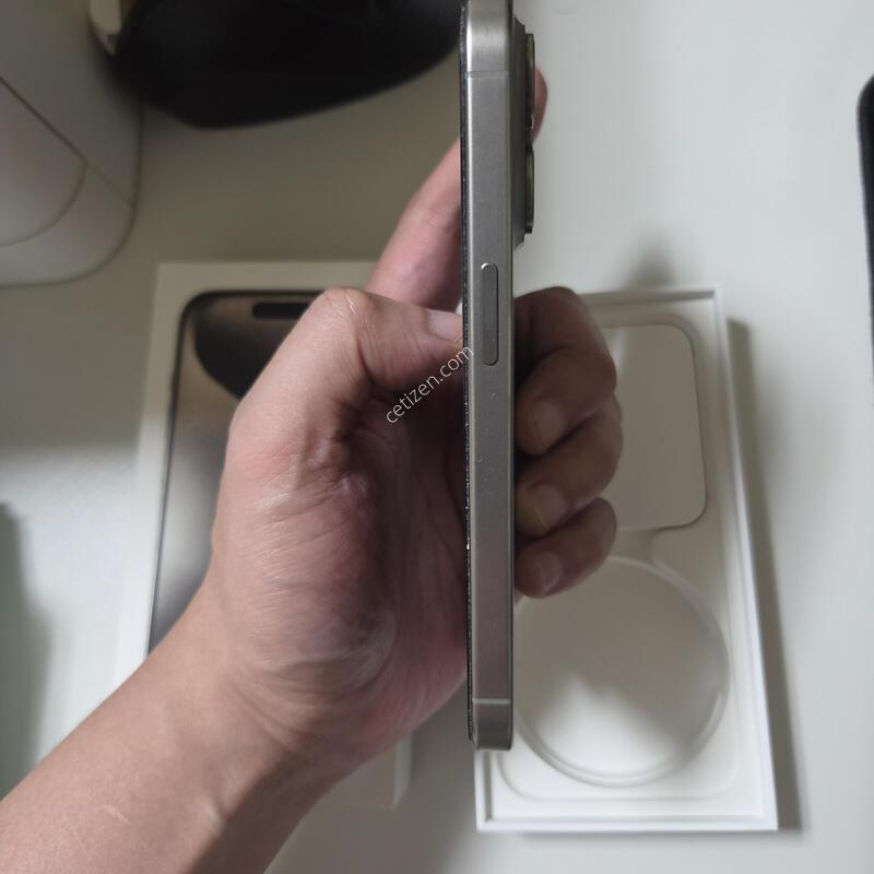 ������ 15���� 256GB