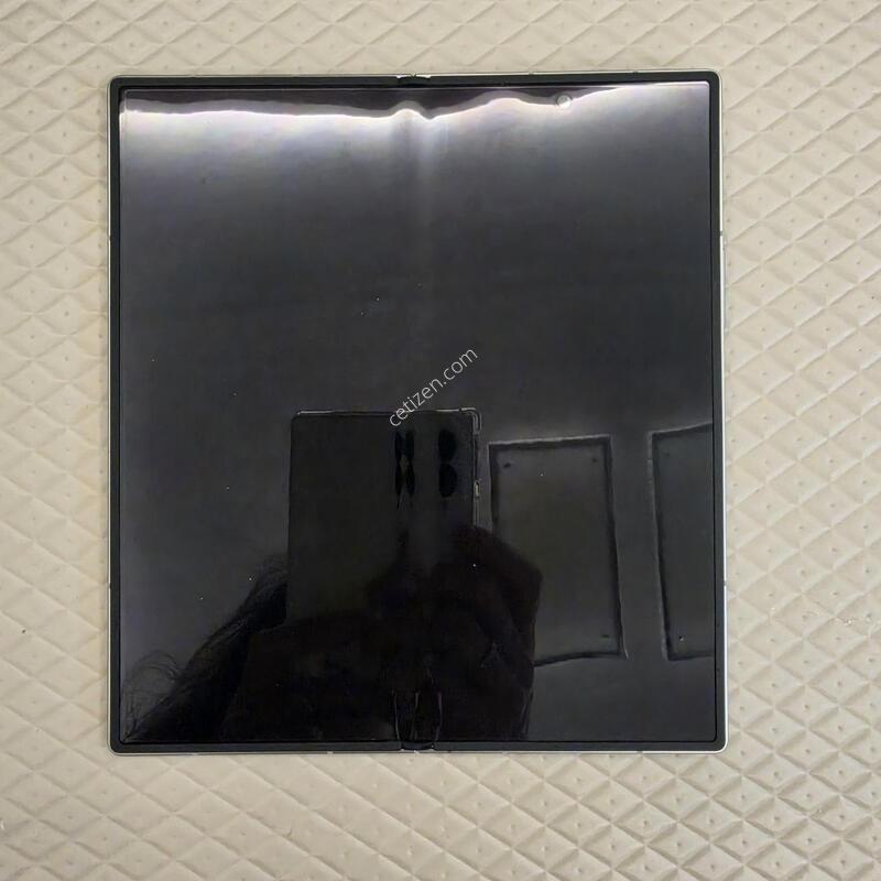 ������ Z����7�ǹ� A�� 256GB SM-F966N �Ǹ� �ڽ� ���� �Ⱦƿ�.