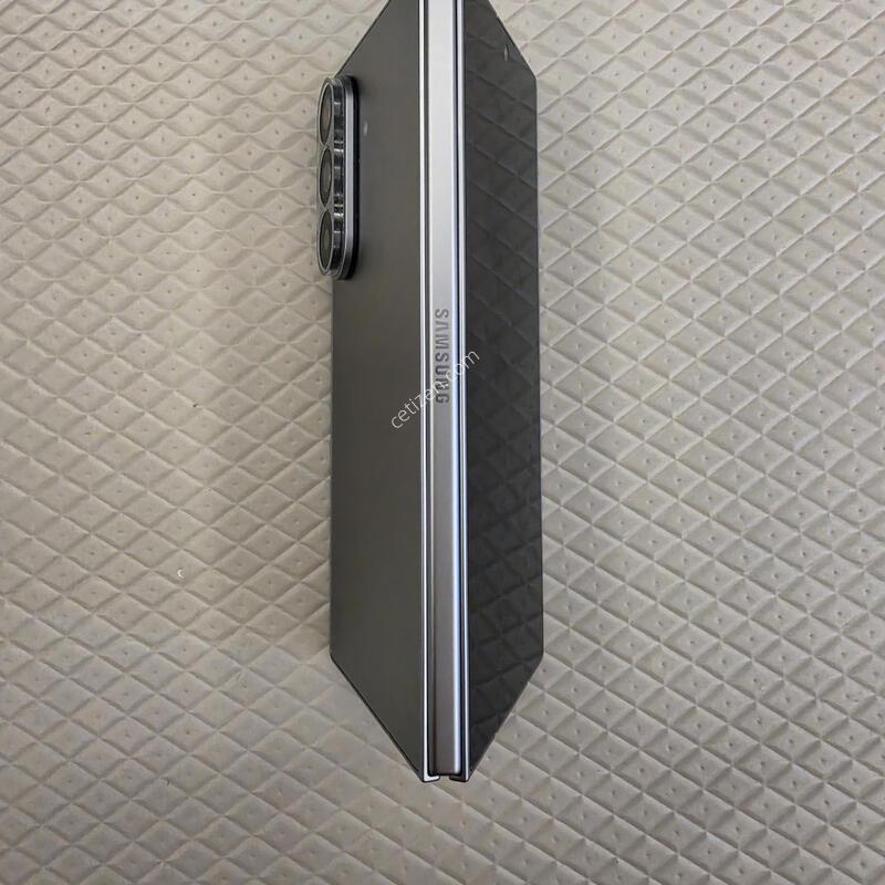 ������ Z����7�ǹ� A�� 256GB SM-F966N �Ǹ� �ڽ� ���� �Ⱦƿ�.