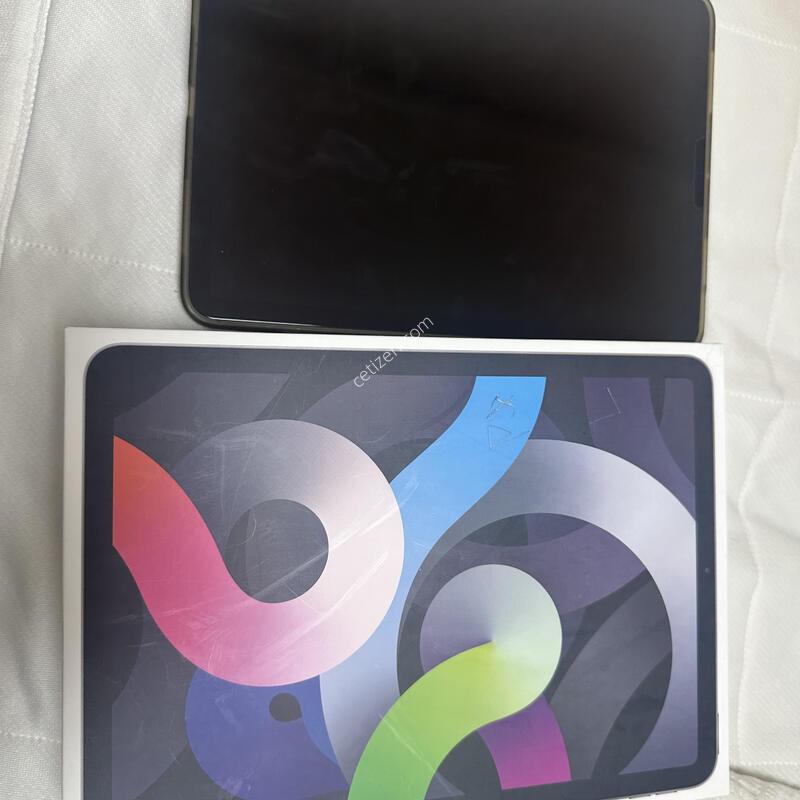 �����е忡�� 64GB Wi-Fi + Cellular