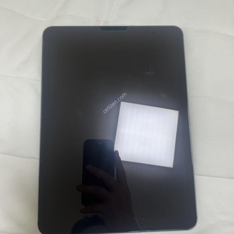 �����е忡�� 64GB Wi-Fi + Cellular