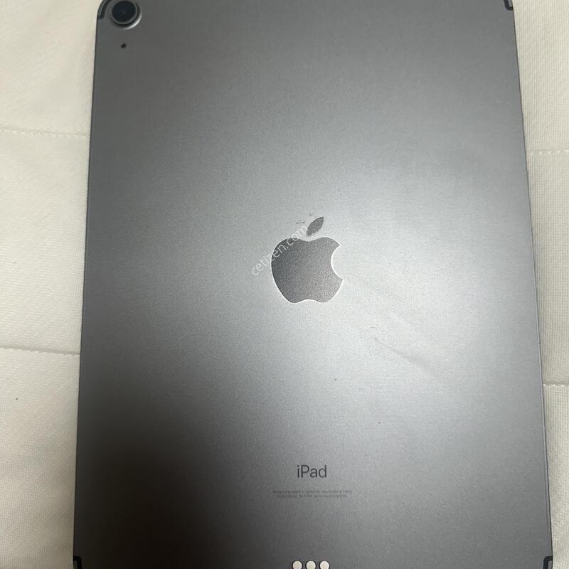 �����е忡�� 64GB Wi-Fi + Cellular