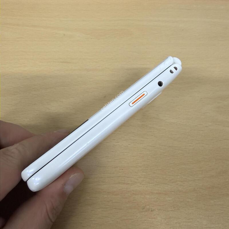 ��Ÿ������2 ȭ��Ʈ A�� 32GB