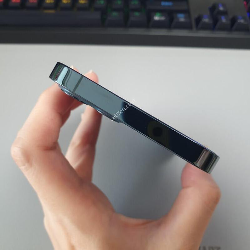 ������12 ���� / 128GB / �۽��� ���� / ���͸����� 66%