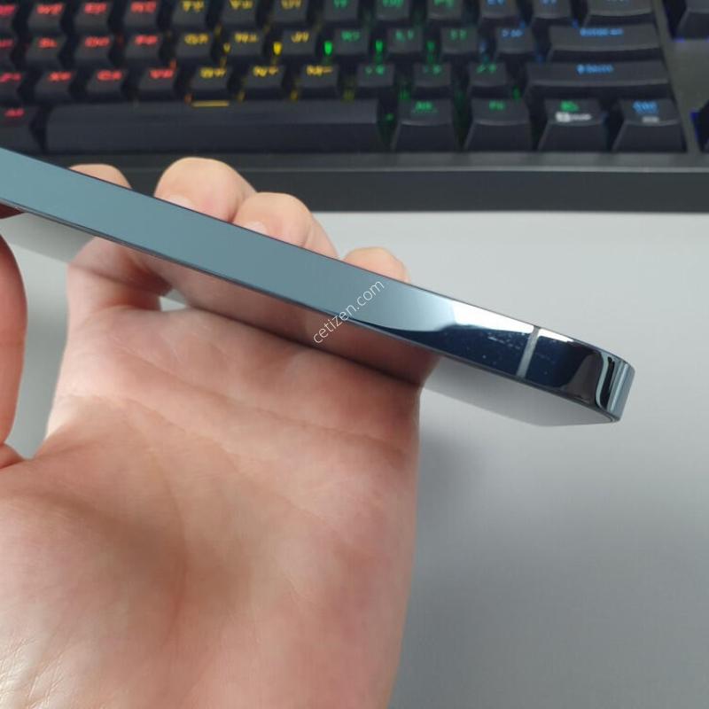 ������12 ���� / 128GB / �۽��� ���� / ���͸����� 66%