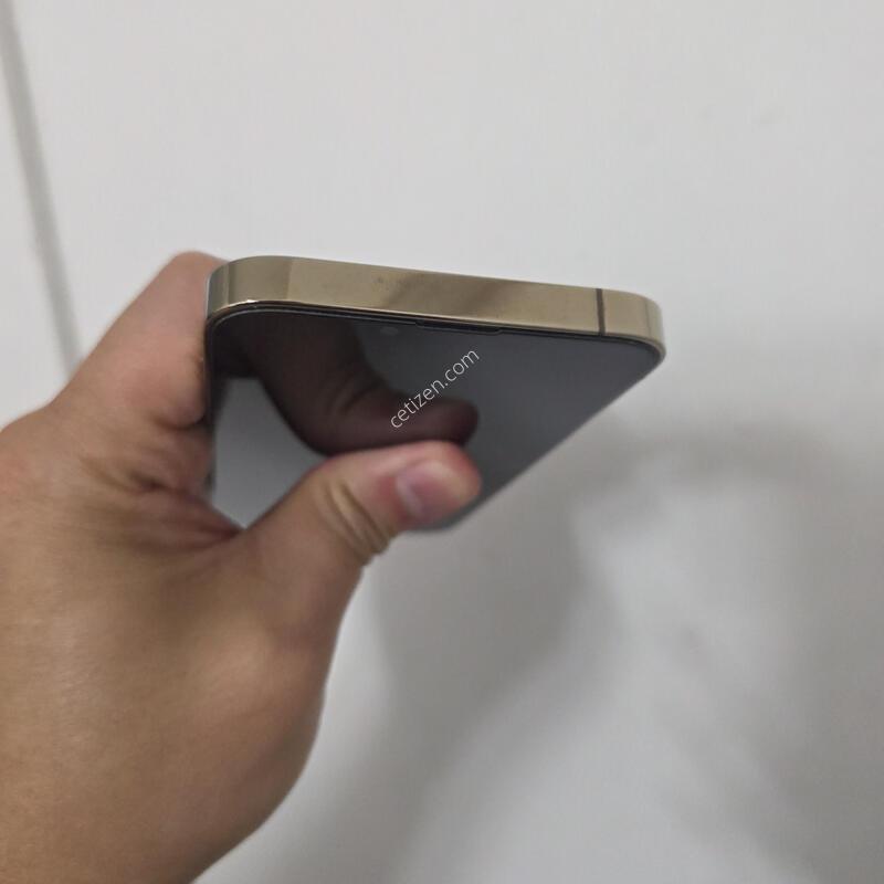 ������13���� 256GB.���͸�����100%��ü�� �̻��.ƯA��.���¸ſ� �����ϴ�.����Ż�,������� ��밡��