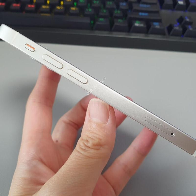 ������12 �̴� / 128GB / ȭ��Ʈ / ���͸����� 83%