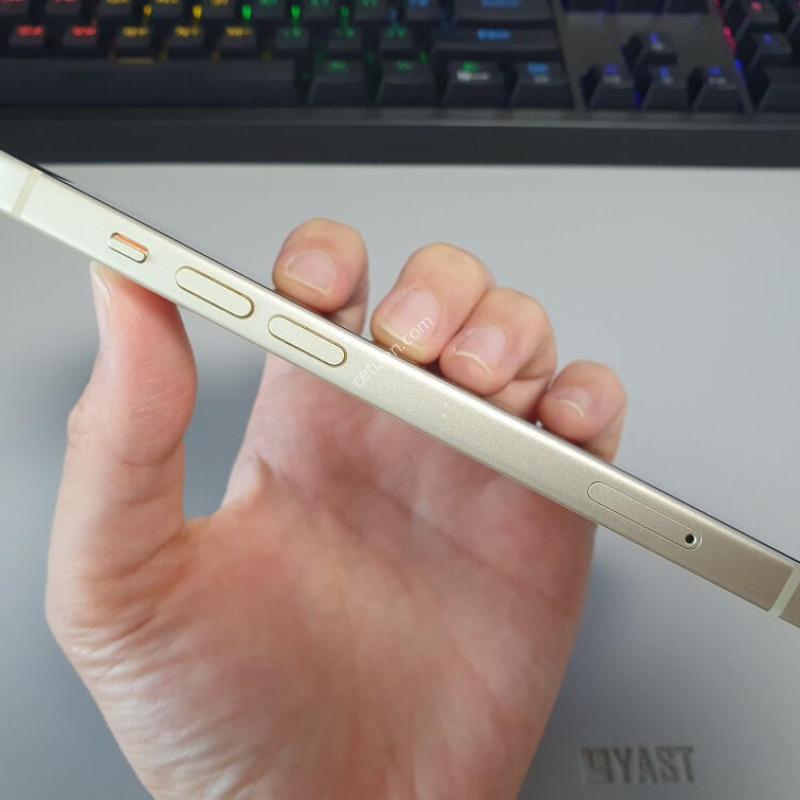 ������15 / 128GB / ���ο� / ���͸����� 83%