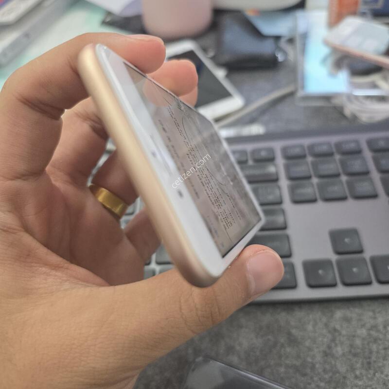 (761)������8 256