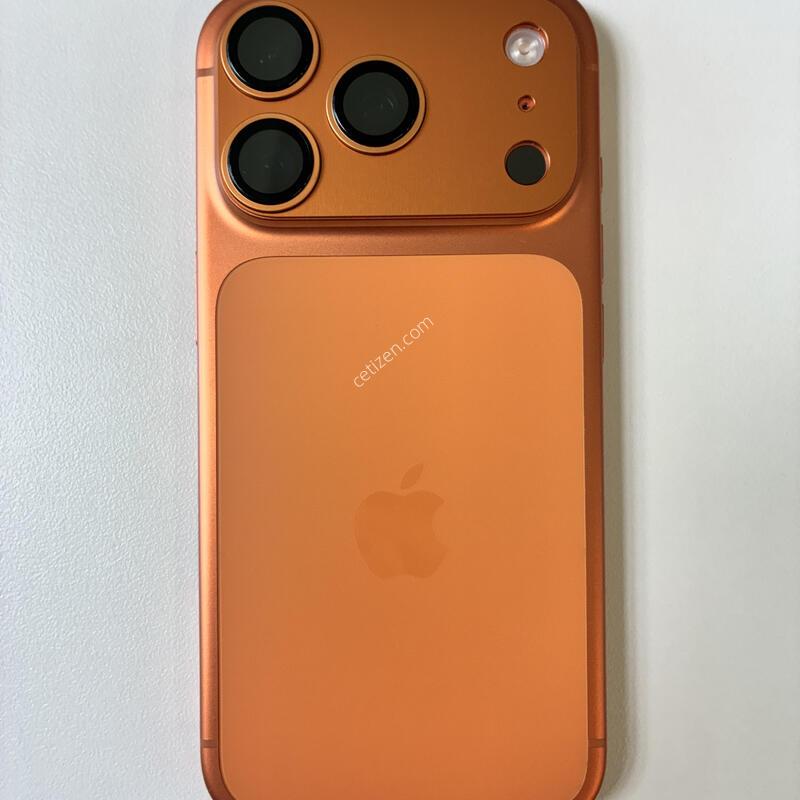������ 17���� 256G ���������� ��밨 �ִ� ��ǰ���� ������ �Ǹ��մϴ�.
