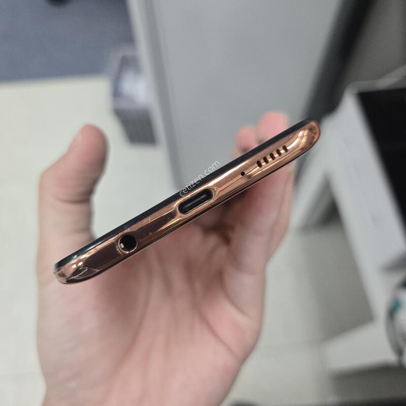 ������ A50 �ڶ� 64GB �ܰ����� �ܻ�