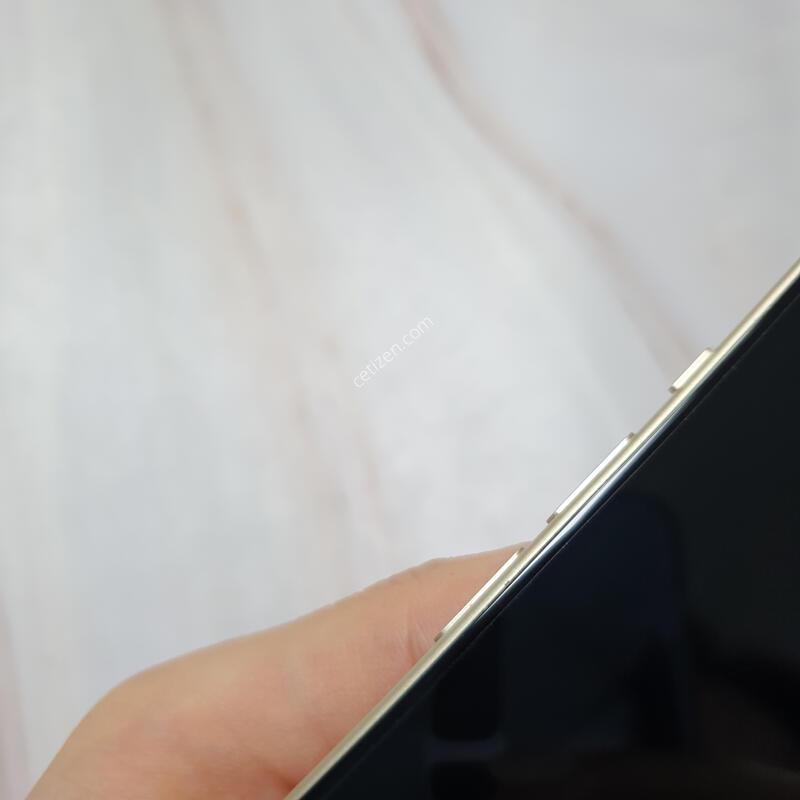 ������15 ���ο� 256G A�� �Ǹ��մϴ�