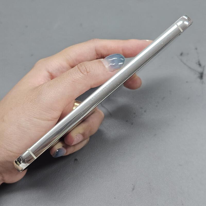 �Ｚ ������ s23 (SM-S911) 256GB ũ�� AA�� ���ܻ� �߰��� ~!