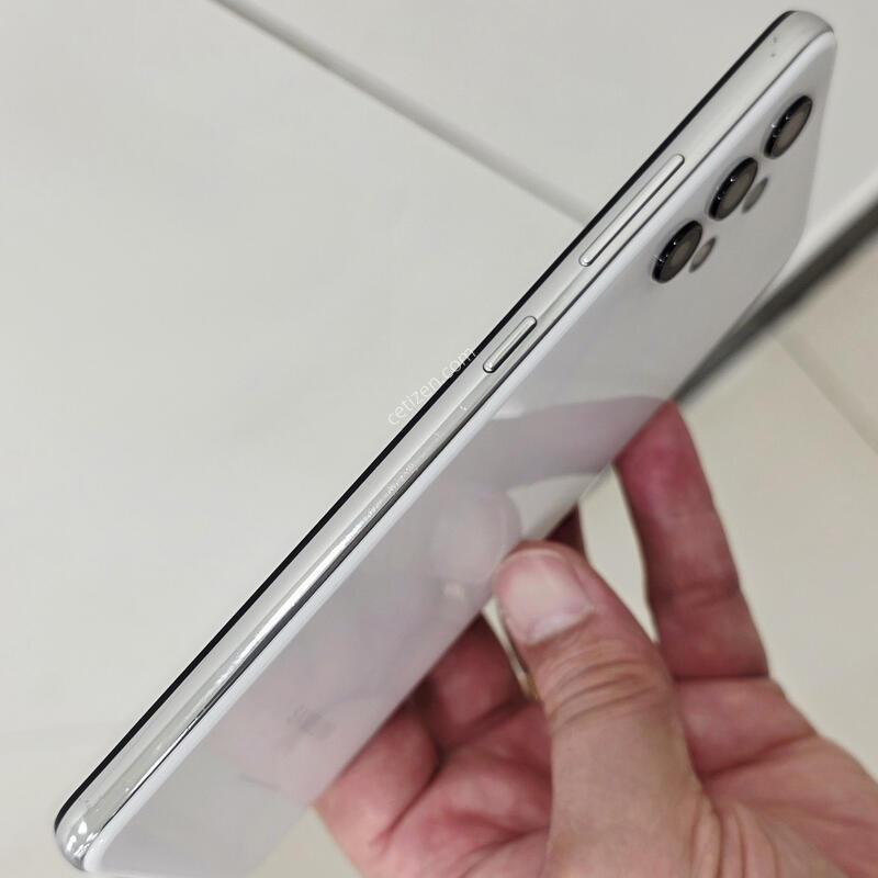 �Ｚ ������ A32 ȭ��Ʈ  ������ �� �Ǹ�