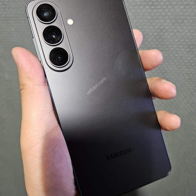������ S26�÷��� 256GB ���� 6������ ƯA��
